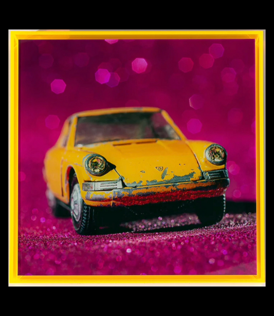 "Disco Pop – Porsche 911S NEON" - Eva Gieselberg